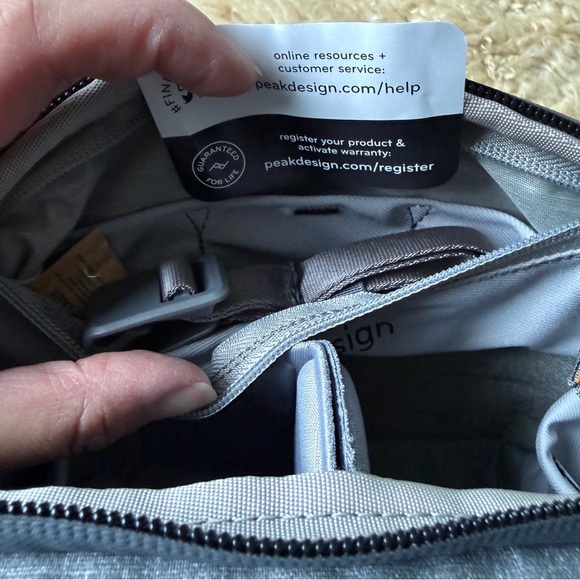 NWOT Peak Design Everyday Sling 3L - Picture 7 of 7